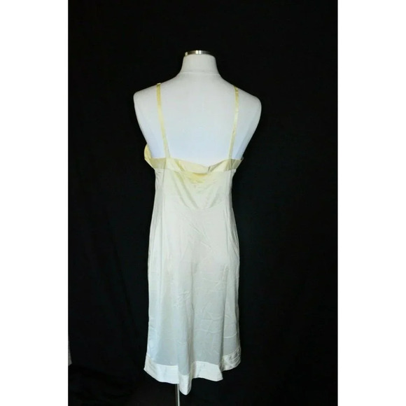 Kayser Slip Beige Size 36 T Nylon Sheer Hem Vintage 1950s - Picture 6 of 8
